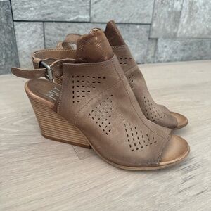 Mix Mooz Leather Wedge Sandals